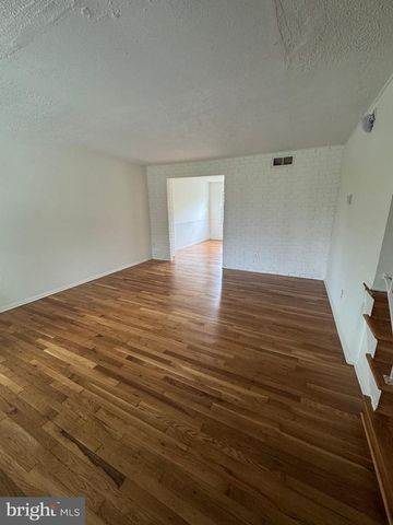 2128 COCKSPUR RD, Middle River, MD 21220