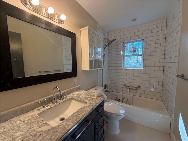 7407 Albert RD, Austin, TX 78745