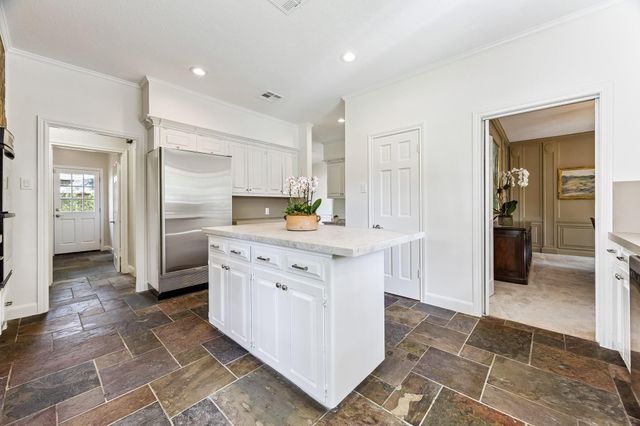 10810 Oak Creek Street, Houston, TX 77024