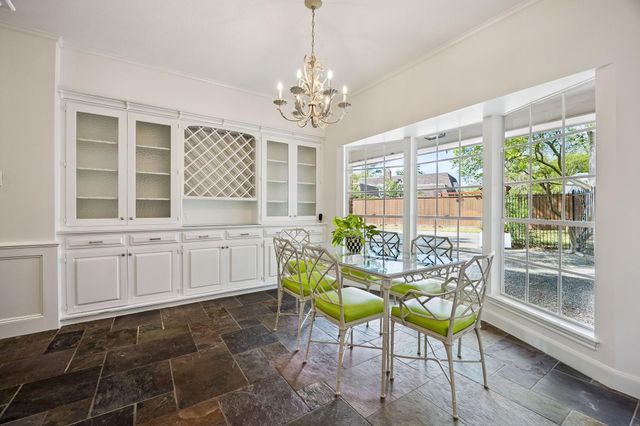 10810 Oak Creek Street, Houston, TX 77024