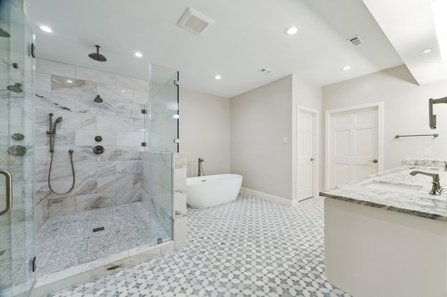 10810 Oak Creek Street, Houston, TX 77024