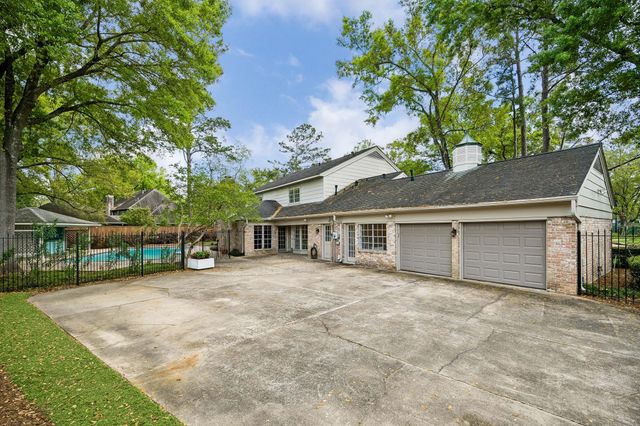 10810 Oak Creek Street, Houston, TX 77024