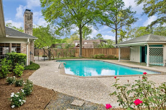 10810 Oak Creek Street, Houston, TX 77024