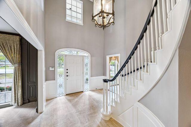 10810 Oak Creek Street, Houston, TX 77024