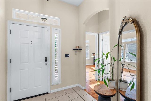 623 John Roos, Ripon, CA 95366