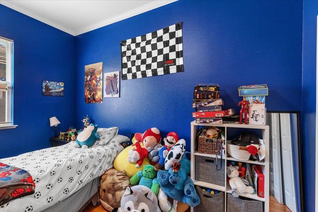 623 John Roos, Ripon, CA 95366