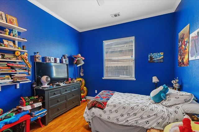 623 John Roos, Ripon, CA 95366