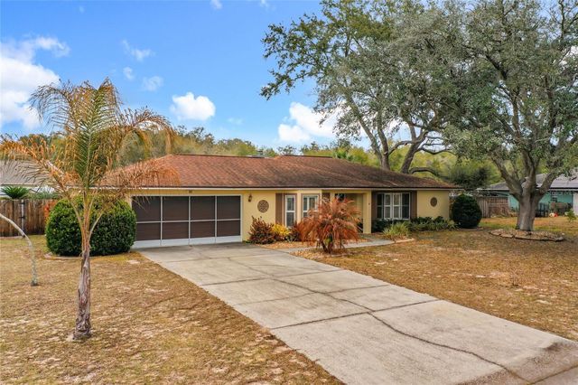 817 BERRYHILL CIRCLE, Fruitland Park, FL 34731