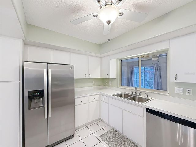 817 BERRYHILL CIRCLE, Fruitland Park, FL 34731