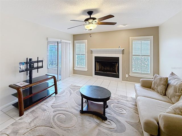 817 BERRYHILL CIRCLE, Fruitland Park, FL 34731