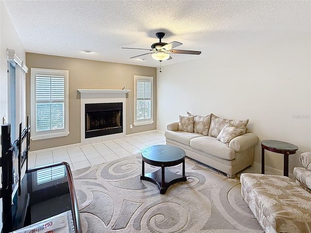 817 BERRYHILL CIRCLE, Fruitland Park, FL 34731