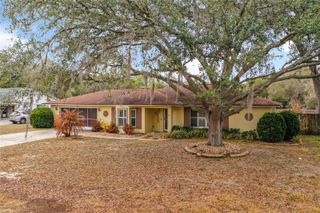 817 BERRYHILL CIRCLE, Fruitland Park, FL 34731