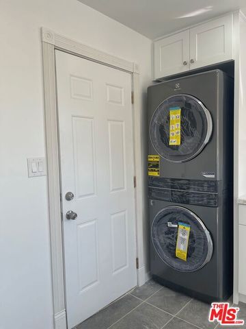 14519 Fox Street, San Fernando, CA 91345