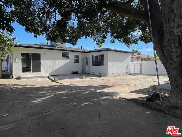 14519 Fox Street, San Fernando, CA 91345