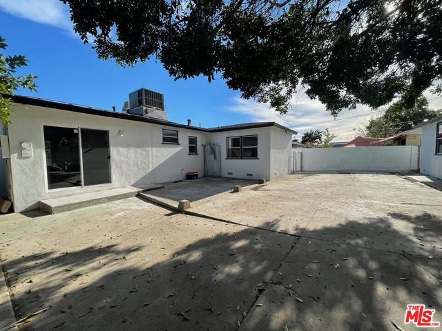 14519 Fox Street, San Fernando, CA 91345