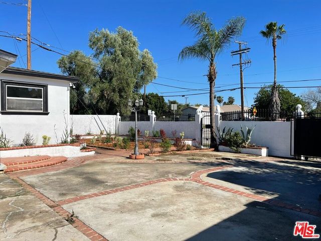 14519 Fox Street, San Fernando, CA 91345