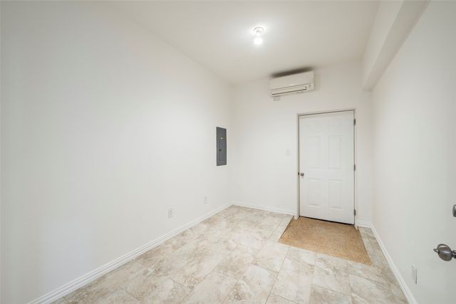 917 Crestview Drive, Coppell, TX 75019