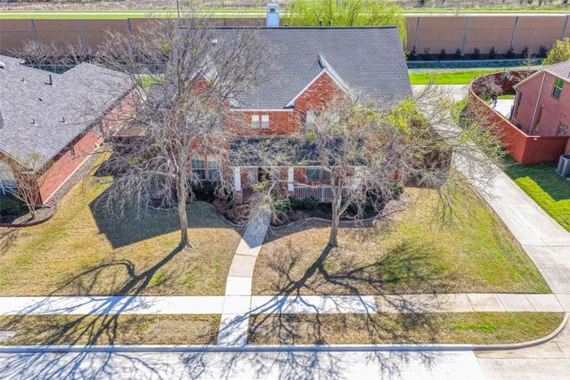 917 Crestview Drive, Coppell, TX 75019