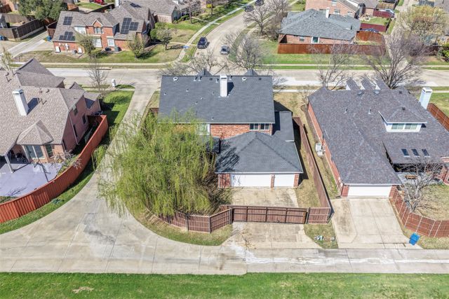 917 Crestview Drive, Coppell, TX 75019