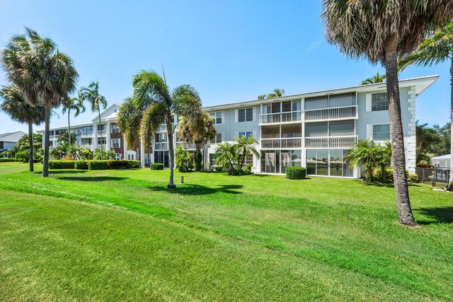 169 Atlantis Boulevard 302, Atlantis, FL 33462