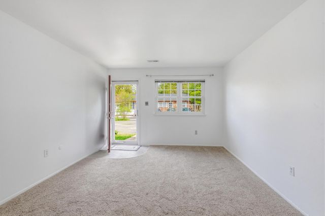 2110 PASTERNAK PL, Newark, DE 19702