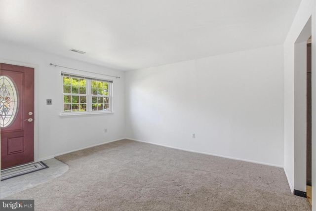 2110 PASTERNAK PL, Newark, DE 19702