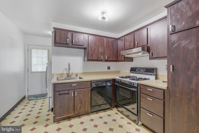 2110 PASTERNAK PL, Newark, DE 19702