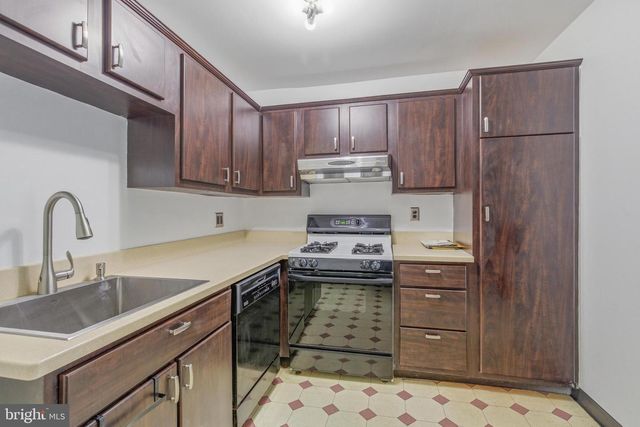 2110 PASTERNAK PL, Newark, DE 19702