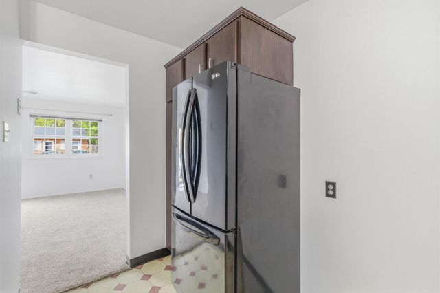 2110 PASTERNAK PL, Newark, DE 19702