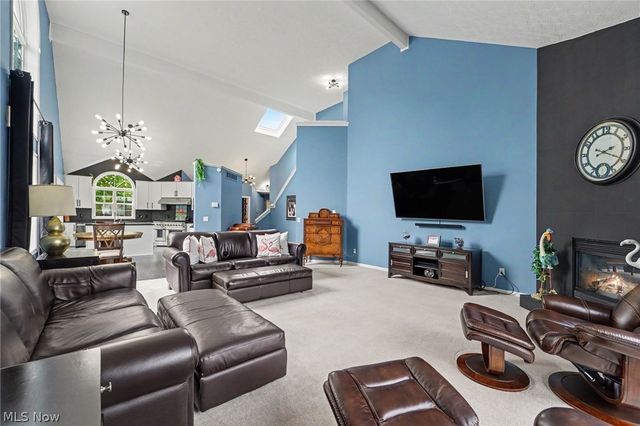 959 Grand View Lane, Aurora, OH 44202