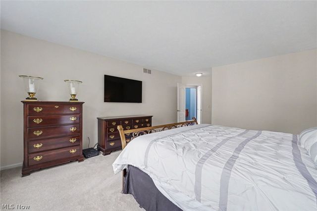 959 Grand View Lane, Aurora, OH 44202