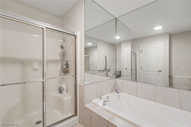 959 Grand View Lane, Aurora, OH 44202