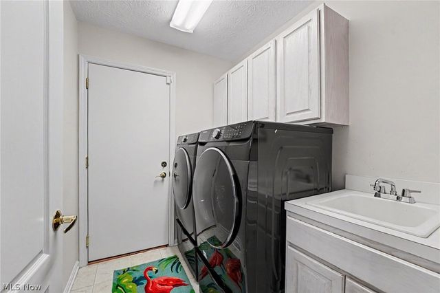 959 Grand View Lane, Aurora, OH 44202