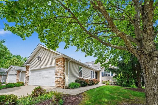 959 Grand View Lane, Aurora, OH 44202