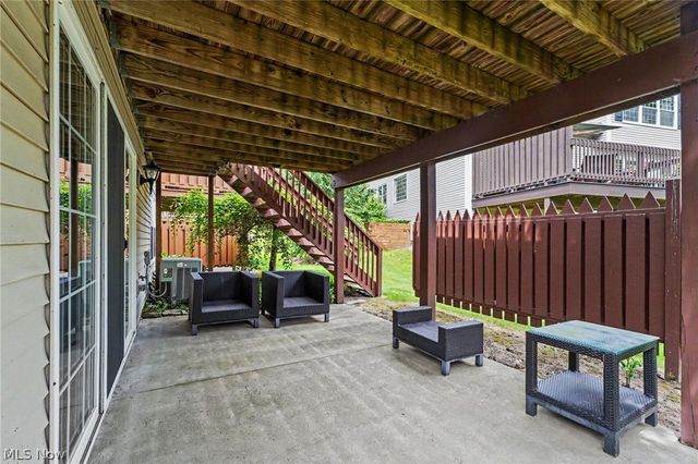 959 Grand View Lane, Aurora, OH 44202