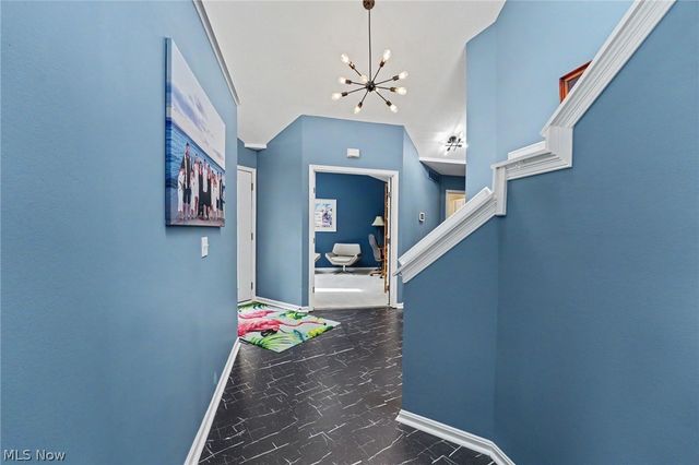 959 Grand View Lane, Aurora, OH 44202