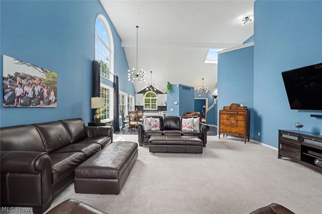 959 Grand View Lane, Aurora, OH 44202