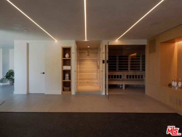 1778 Viewmont Drive, Los Angeles, CA 90069
