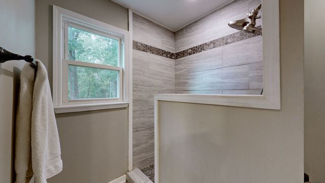 401 South Rd, Cottontown, TN 37048