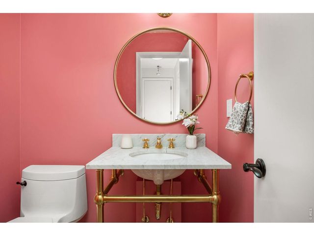 2608 Pheasant Dr, Longmont, CO 80503