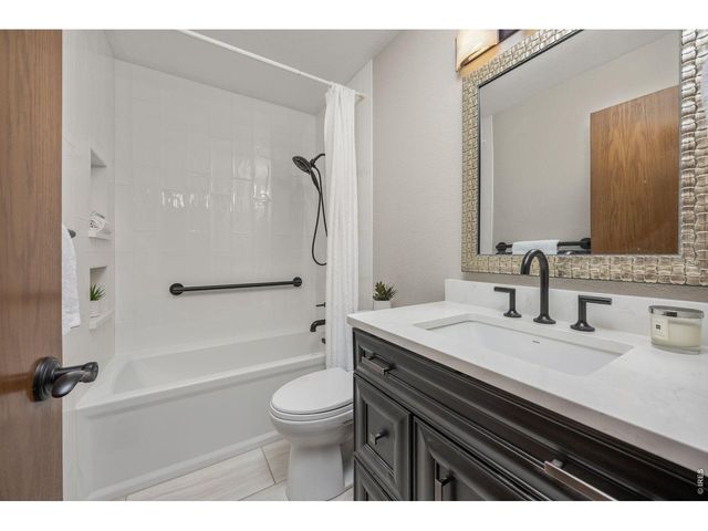 2608 Pheasant Dr, Longmont, CO 80503