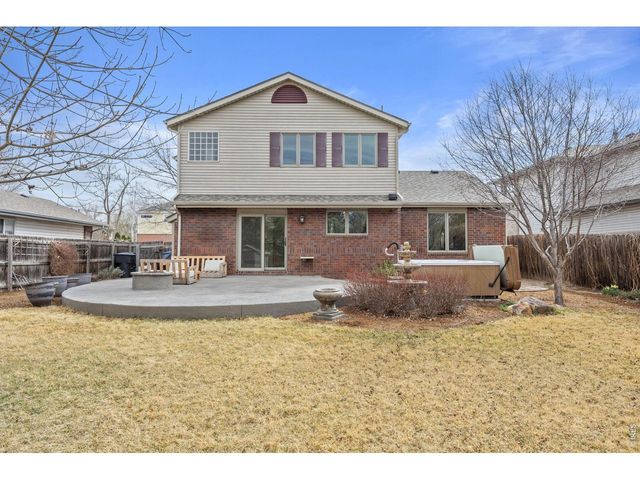 2608 Pheasant Dr, Longmont, CO 80503