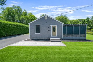 3 Bay Lane, Brookhaven, NY 11719