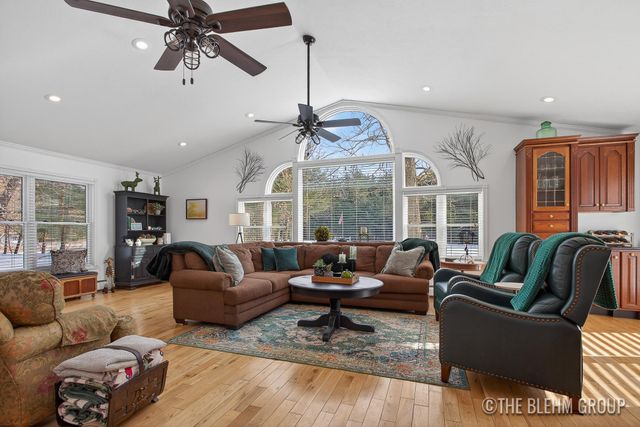 5141 90th Avenue, Lakeview, MI 48850