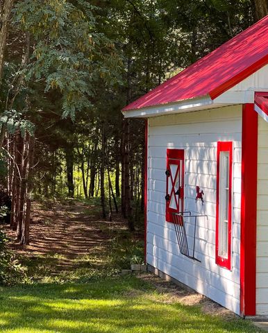 5141 90th Avenue, Lakeview, MI 48850