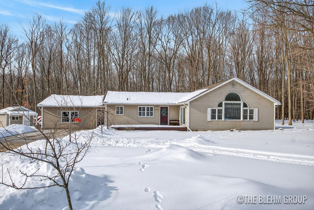 5141 90th Avenue, Lakeview, MI 48850