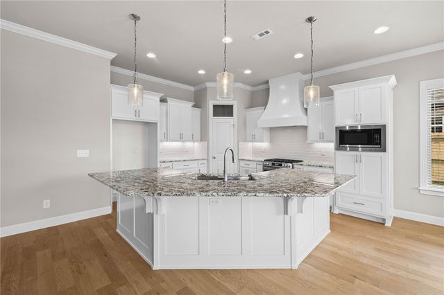 2212 Charles Street, Pea Ridge, AR 72751