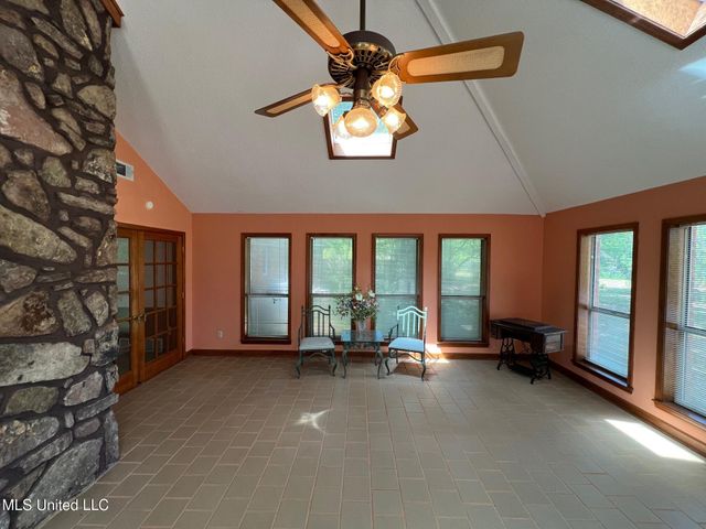 8080 Tchulahoma Road, Southaven, MS 38671