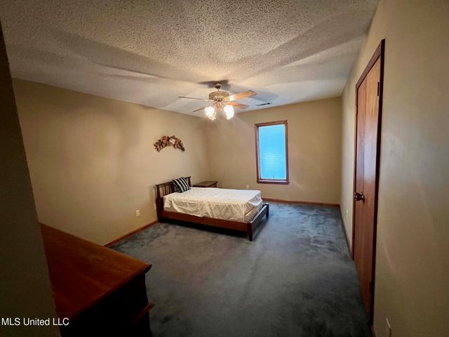 8080 Tchulahoma Road, Southaven, MS 38671