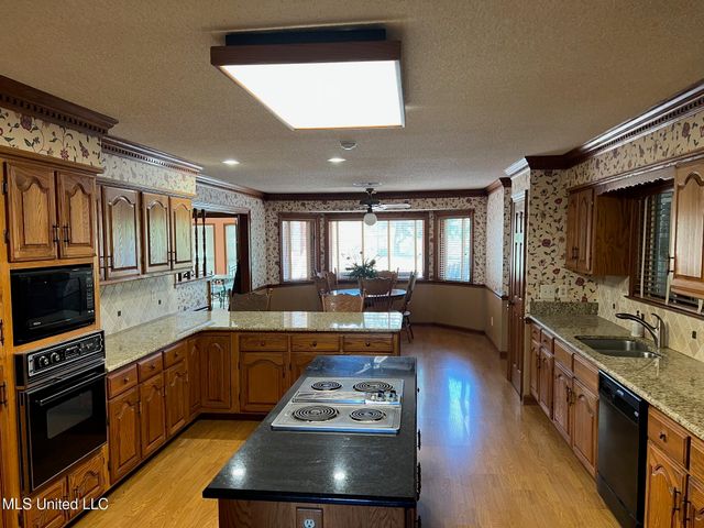 8080 Tchulahoma Road, Southaven, MS 38671